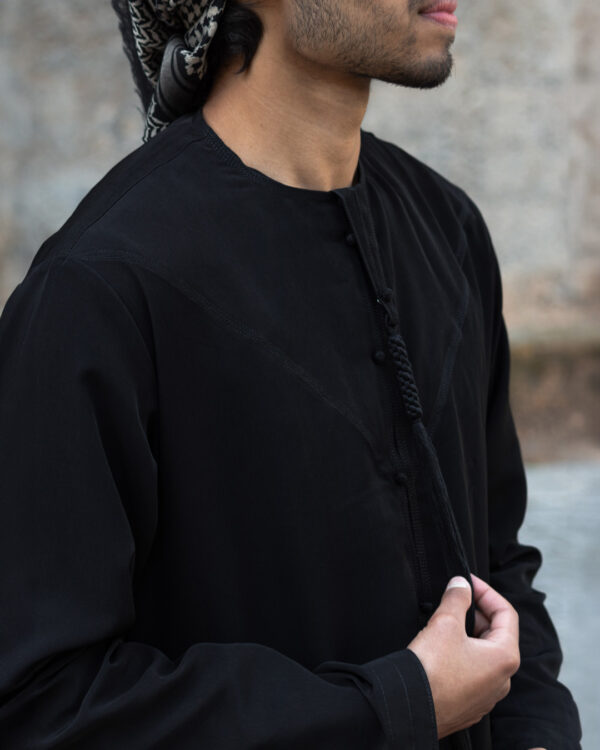 Black Essentials Emirati Kandura
