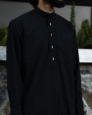 Black Sharaf Collared Thobe