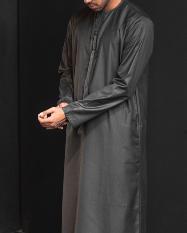 Charcoal Signature Emirati Kandura