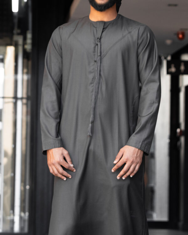 Charcoal Signature Emirati Kandura