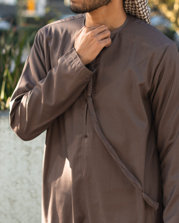 Mocha Signature Emirati Kandura