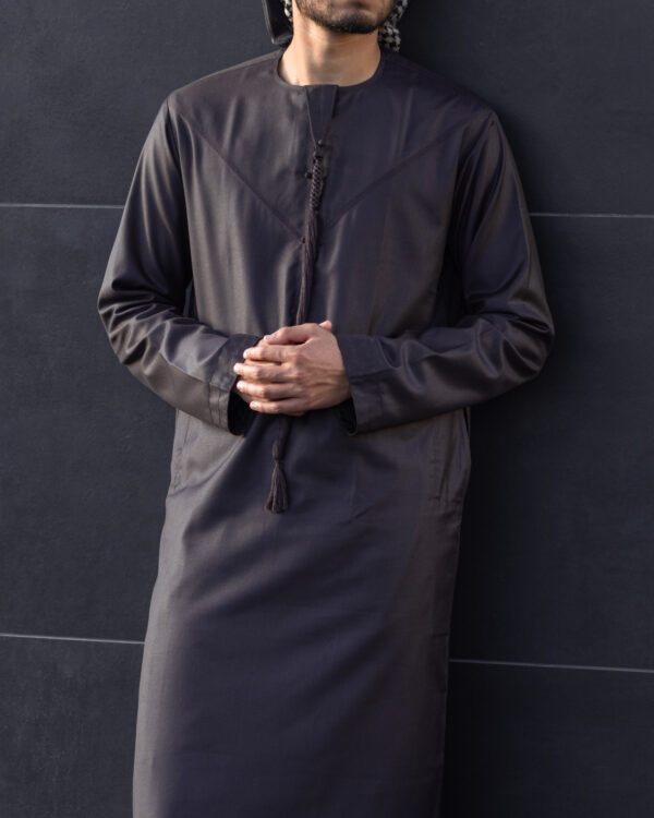 Midnight Signature Emirati Kandura