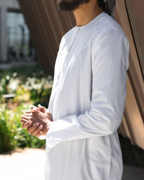 Classic White Emirati Kandura