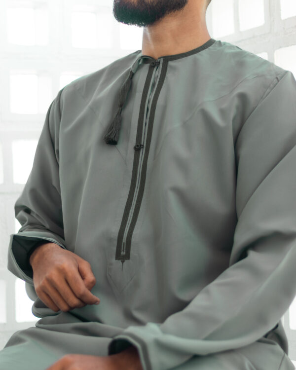 Green Omani Dishdasha