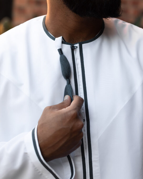 White Omani Dishdasha