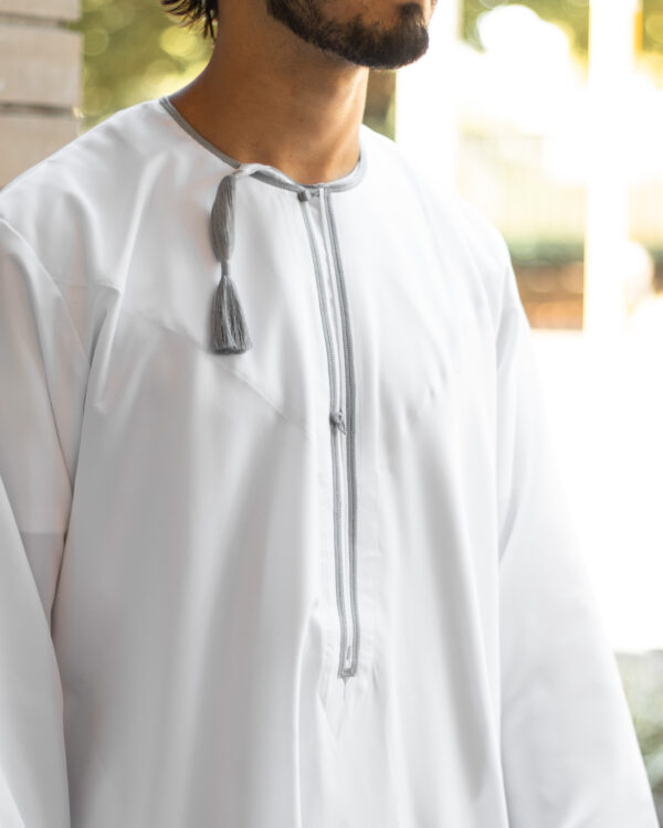 White & Grey Omani Dishdasha