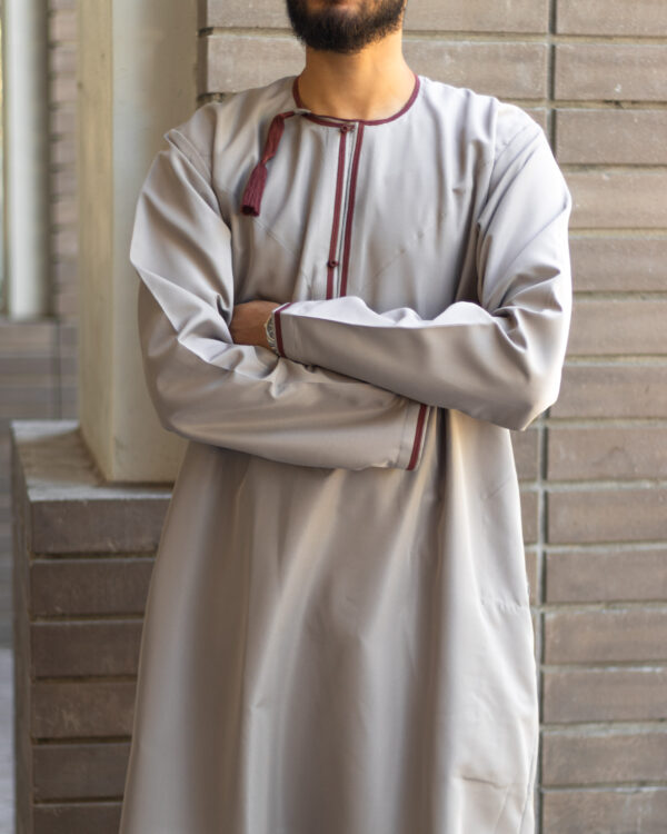 Taupe & Rust Omani Dishdasha
