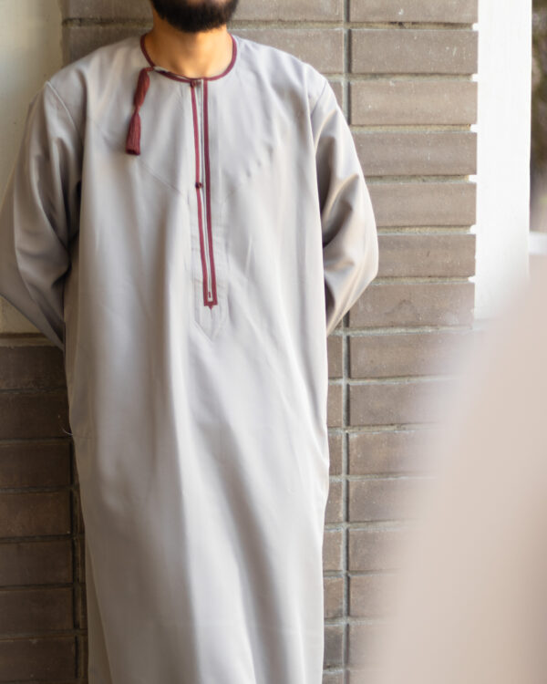Taupe & Rust Omani Dishdasha